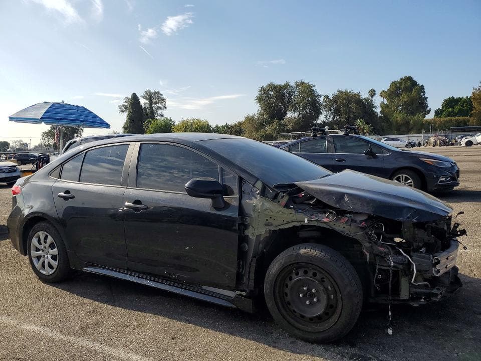 2022 TOYOTA COROLLA LE 4