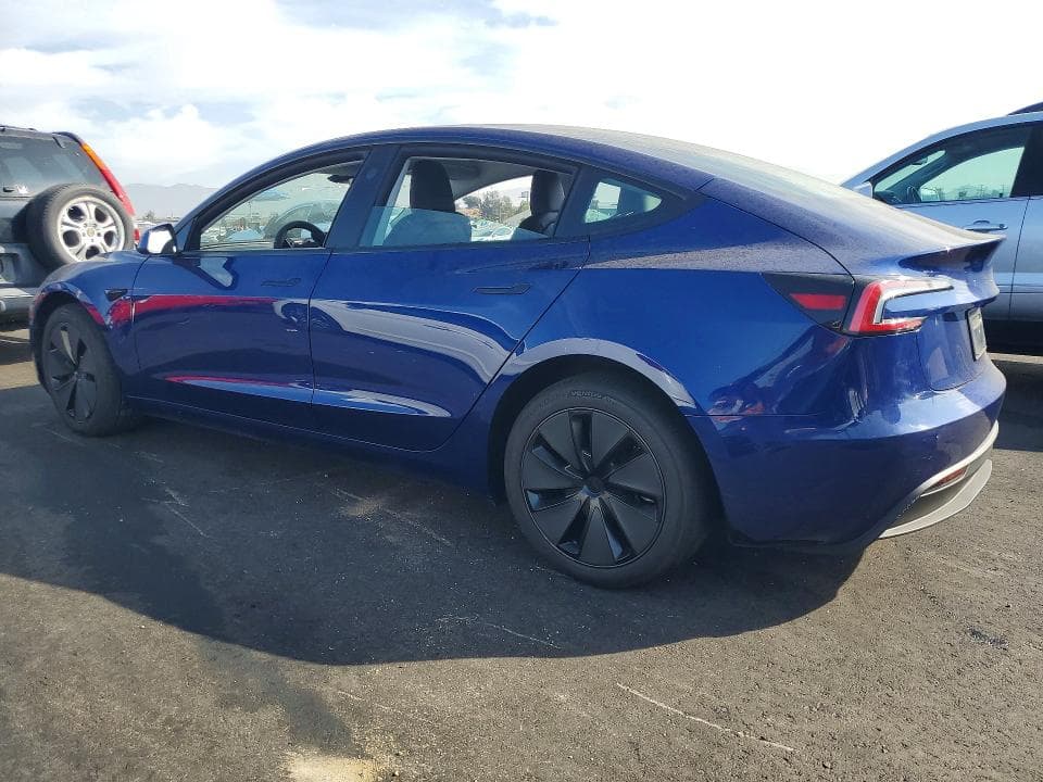 2025 TESLA MODEL 3 2