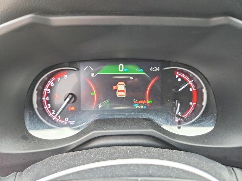 2024 TOYOTA RAV4 XLE 9