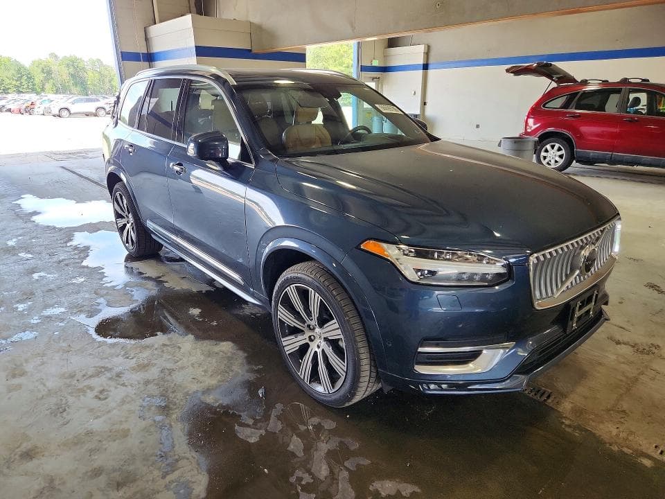 2022 VOLVO XC90 T6 INSCRIPTION 4