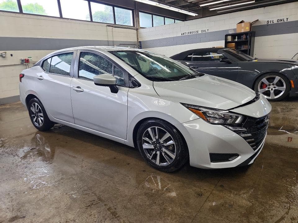 2025 NISSAN VERSA SV 4