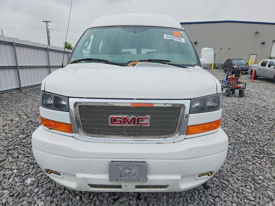 2017 GMC SAVANA G2500 5