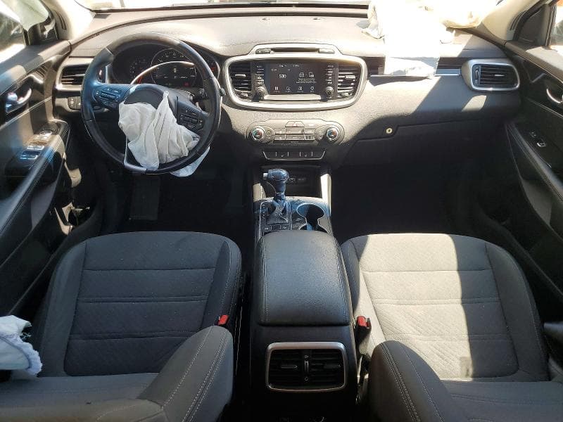 2017 KIA SORENTO LX V6 8