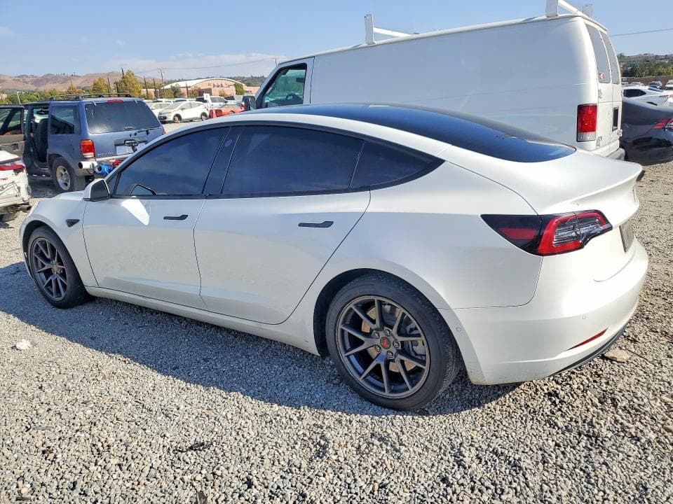 2022 TESLA MDL S STD 2