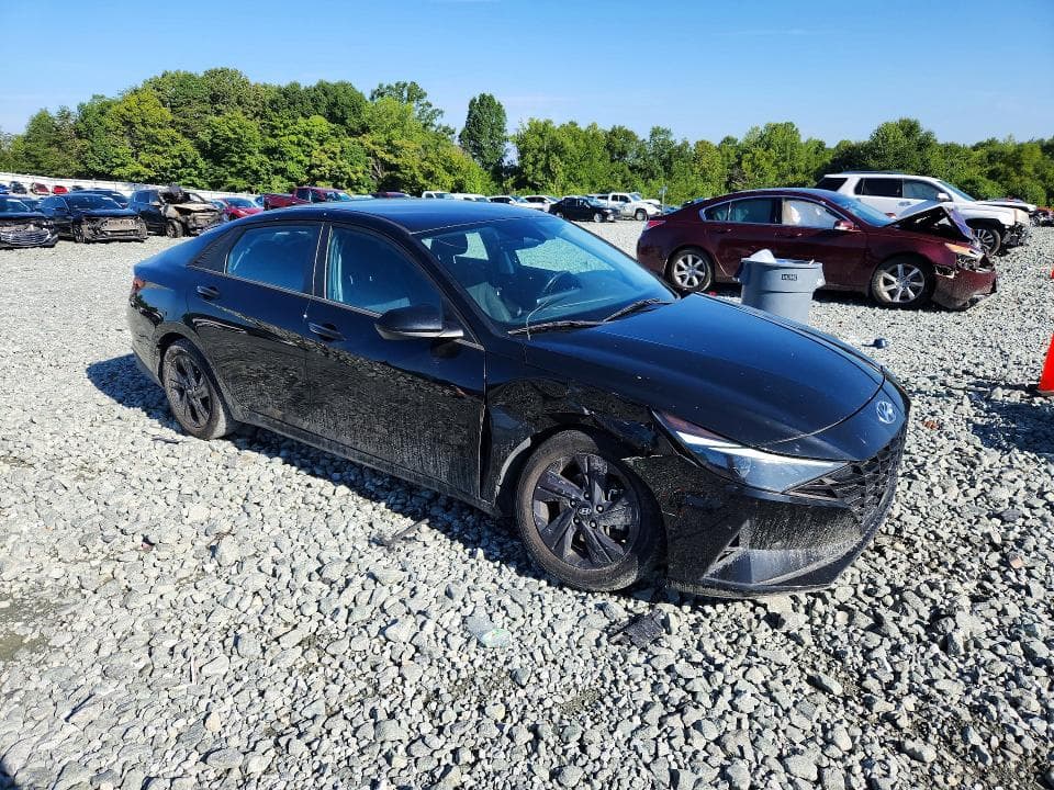 2021 HYUNDAI ELANTRA SEL 4