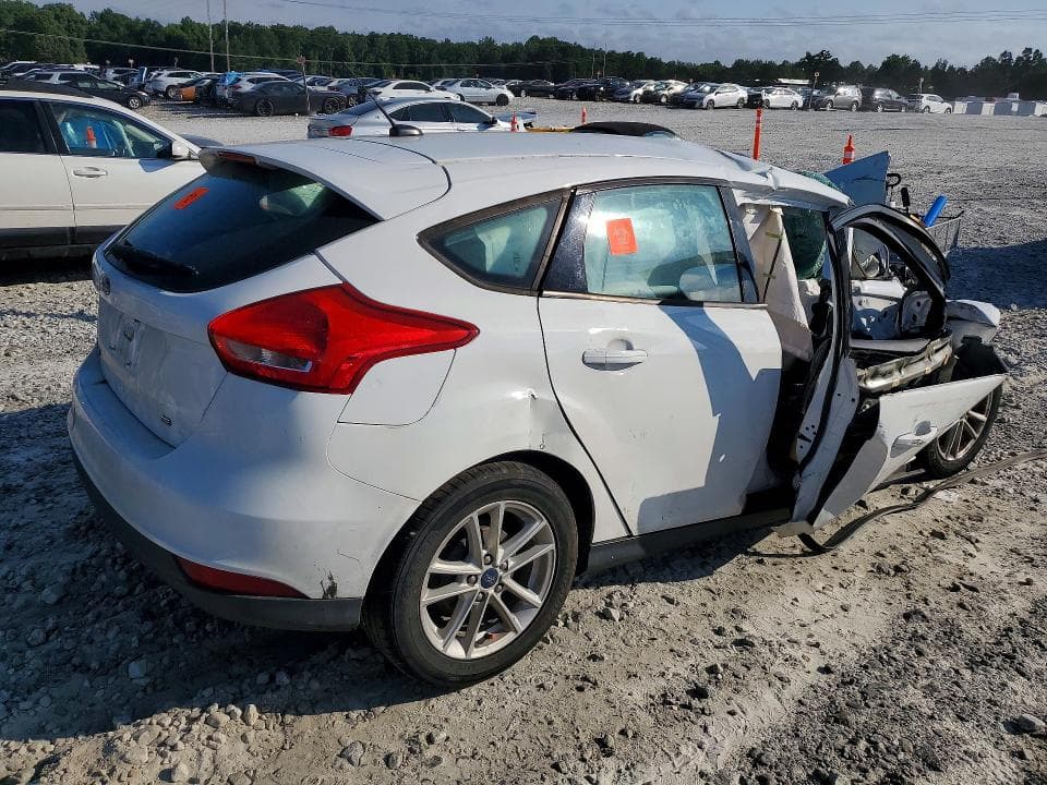 2018 FORD FOCUS SE 3