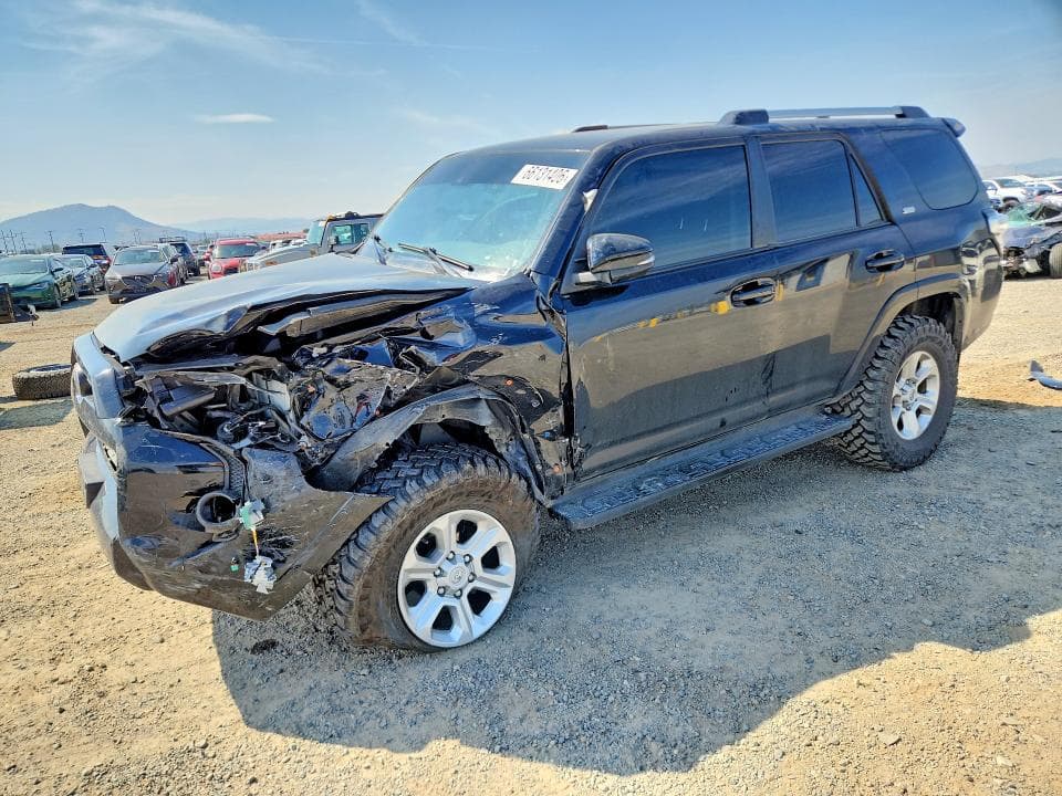 2022 TOYOTA 4RUNNER SR5 (SE)