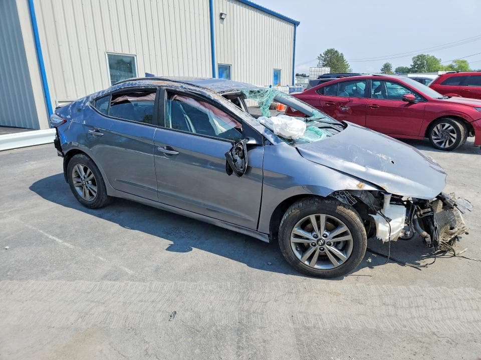 2018 HYUNDAI ELANTRA SEL 4