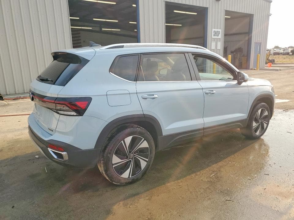 2025 VOLKSWAGEN TAOS SE 3