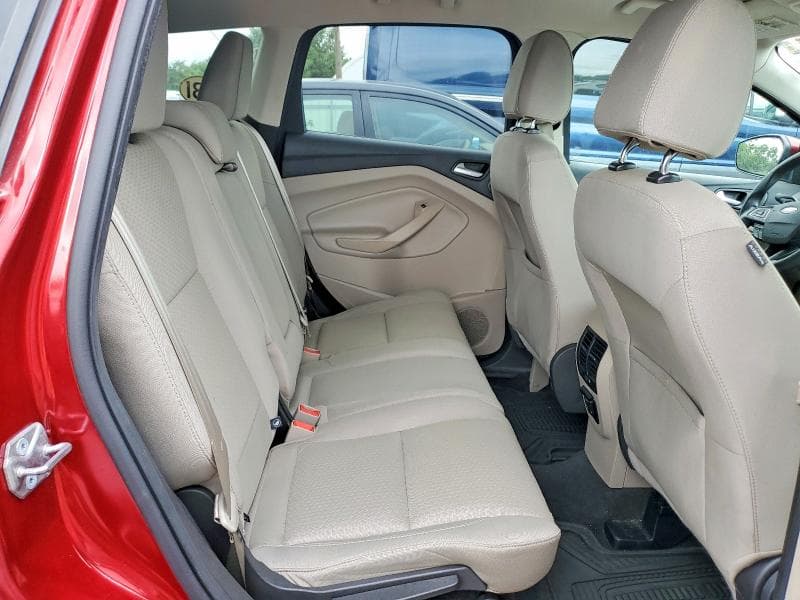 2017 FORD ESCAPE SE 11