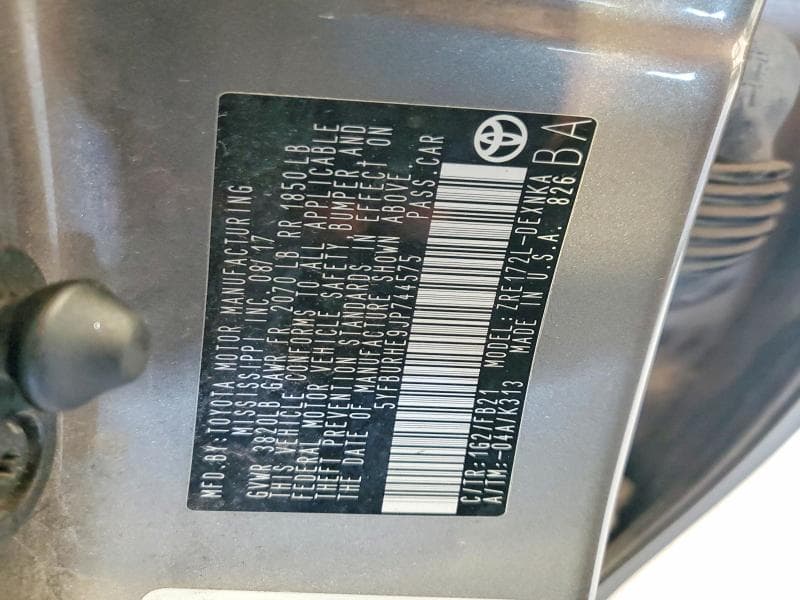 2018 TOYOTA COROLLA LE 12