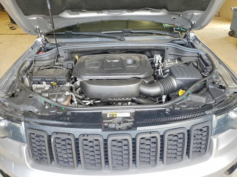 2019 JEEP GRAND CHEROKEE LAREDO 12