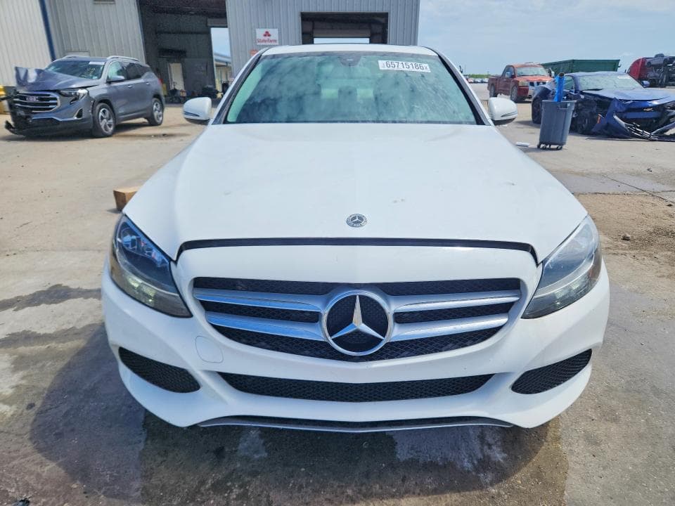 2018 MERCEDES-BENZ C 300 5