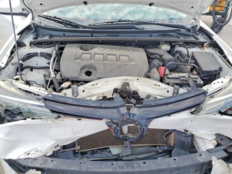 2018 TOYOTA COROLLA LE 11