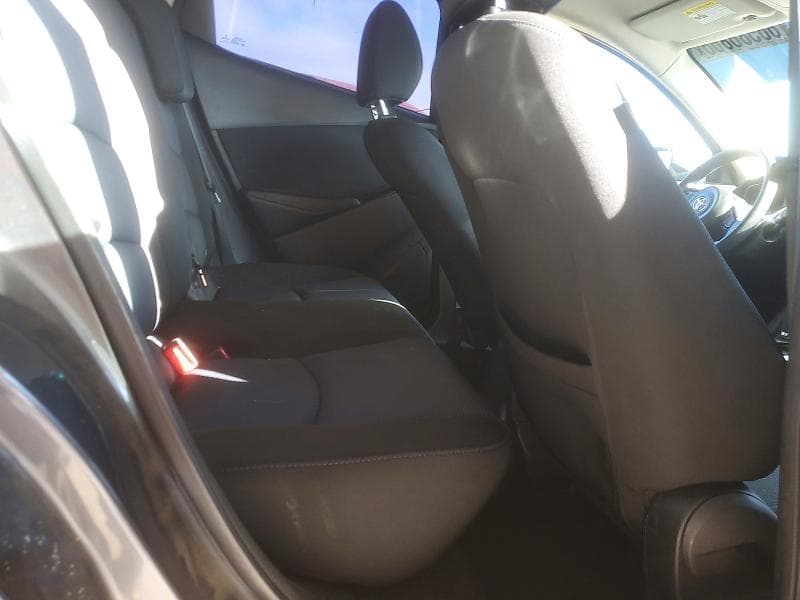 2019 TOYOTA YARIS LE 10