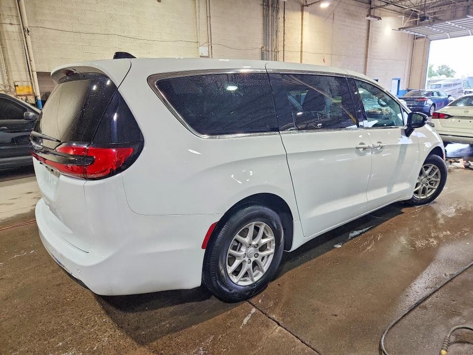 2026 CHRYSLER PACIFICA SELECT 3