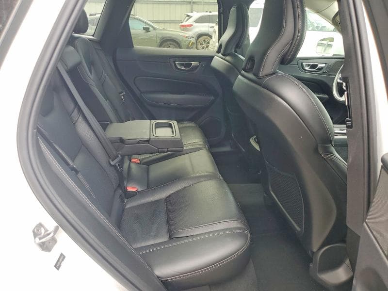 2019 VOLVO XC60 T5 INSCRIPTION 10