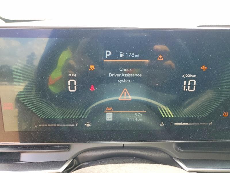 2025 KIA CARNIVAL EX 9