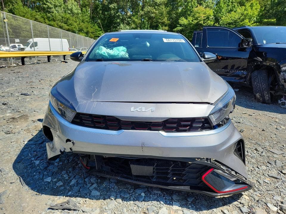 2023 KIA FORTE GT LINE 5