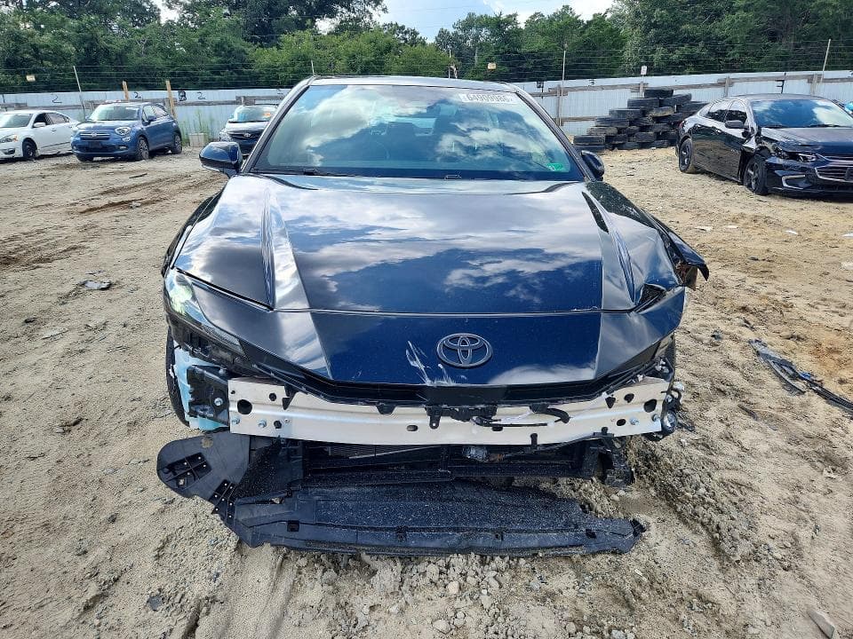 2025 TOYOTA CAMRY SE 5