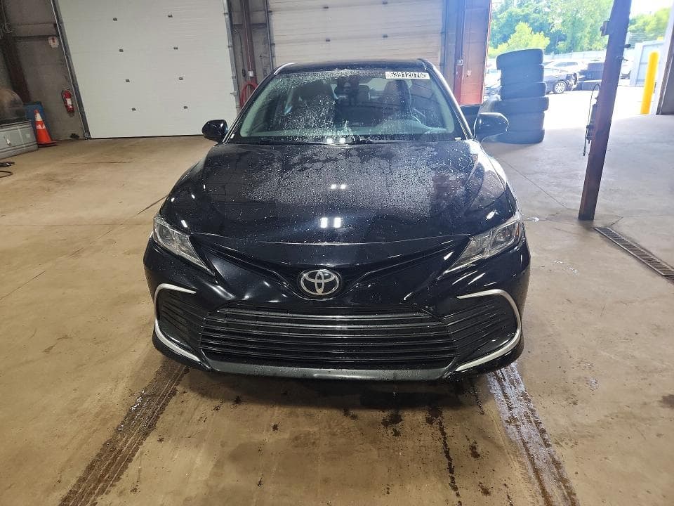 2021 TOYOTA CAMRY LE 5