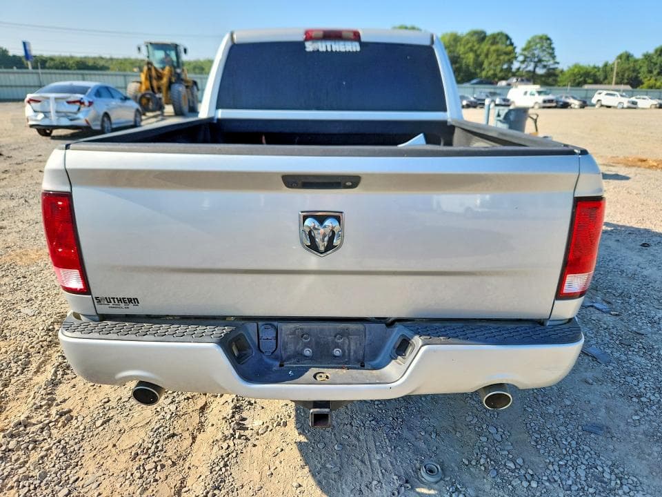 2018 RAM 1500 ST 6