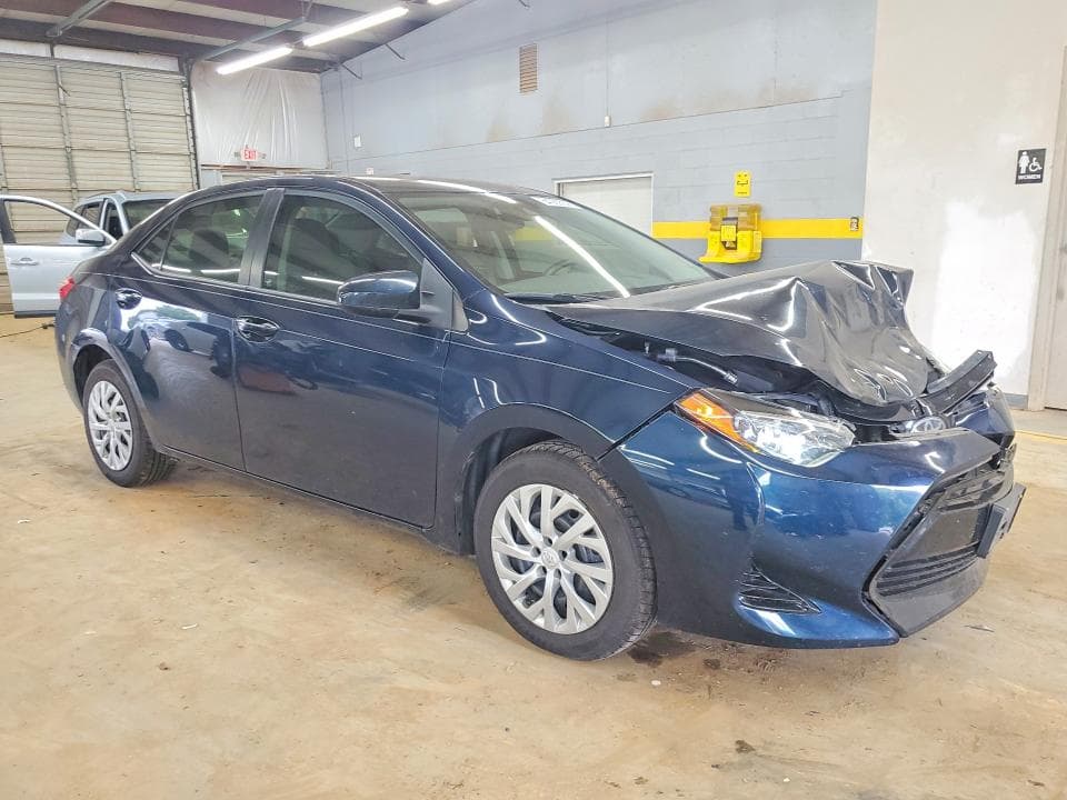 2017 TOYOTA COROLLA LE 4