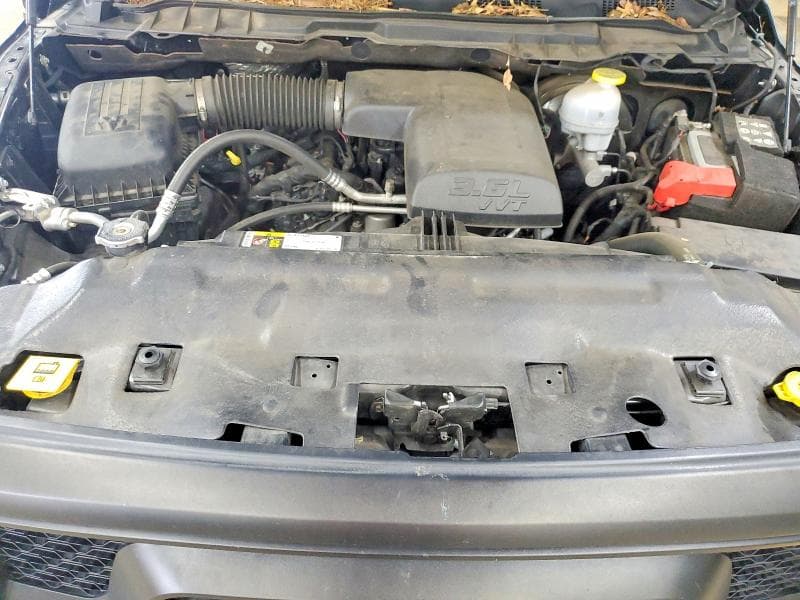 2022 RAM 1500 CLASSIC SLT 11