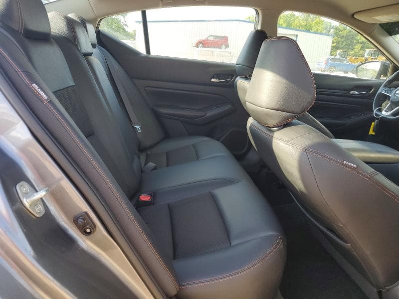 2019 NISSAN ALTIMA SR 10