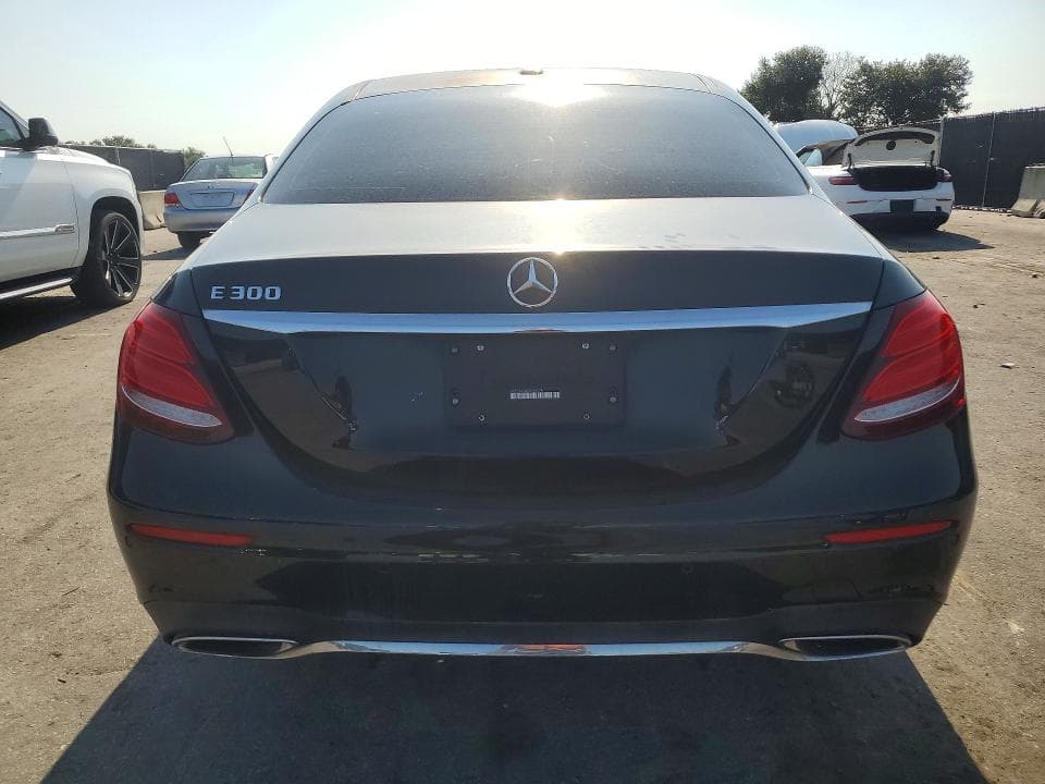 2017 MERCEDES-BENZ E 300 6