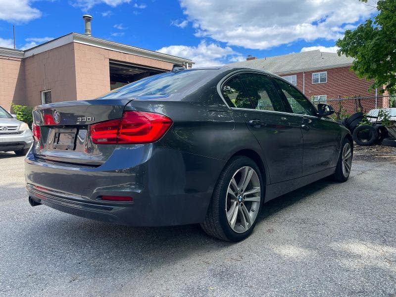 2018 BMW 330 XI 4