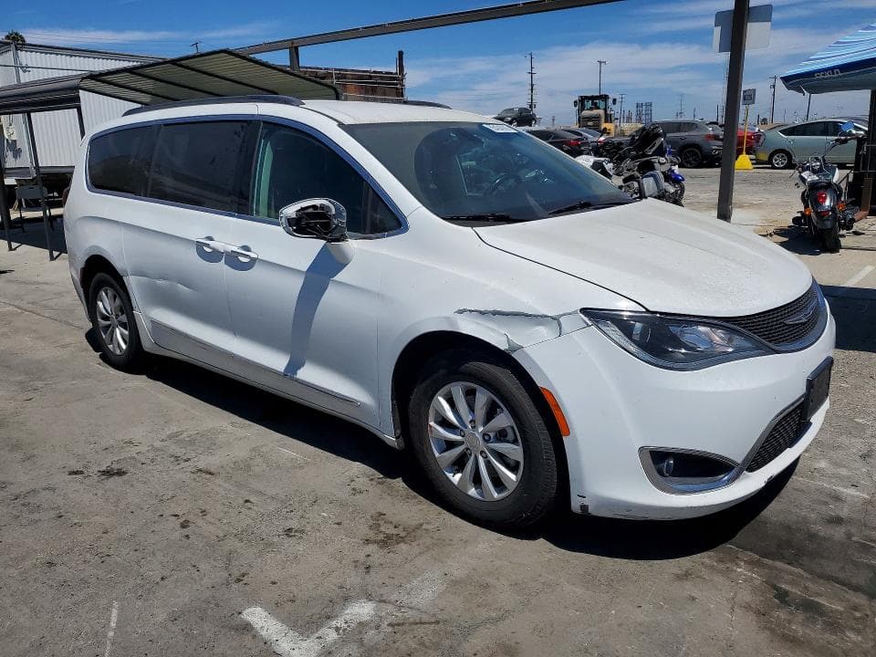 2017 CHRYSLER PACIFICA TOURING L 4