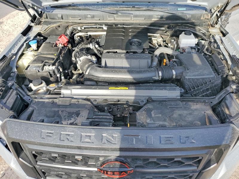 2024 NISSAN FRONTIER PRO-4X 11