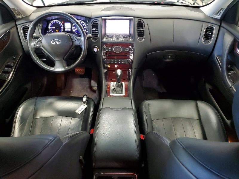 2017 INFINITI QX50 BASE 8