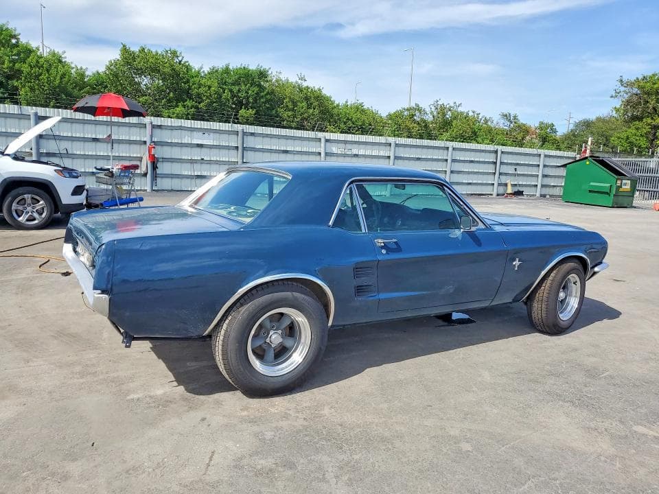 1967 FORD MUSTANG 3