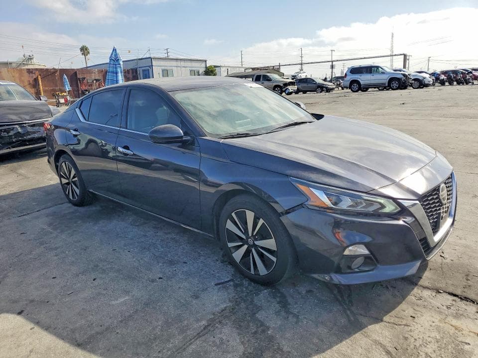 2019 NISSAN ALTIMA SL 4