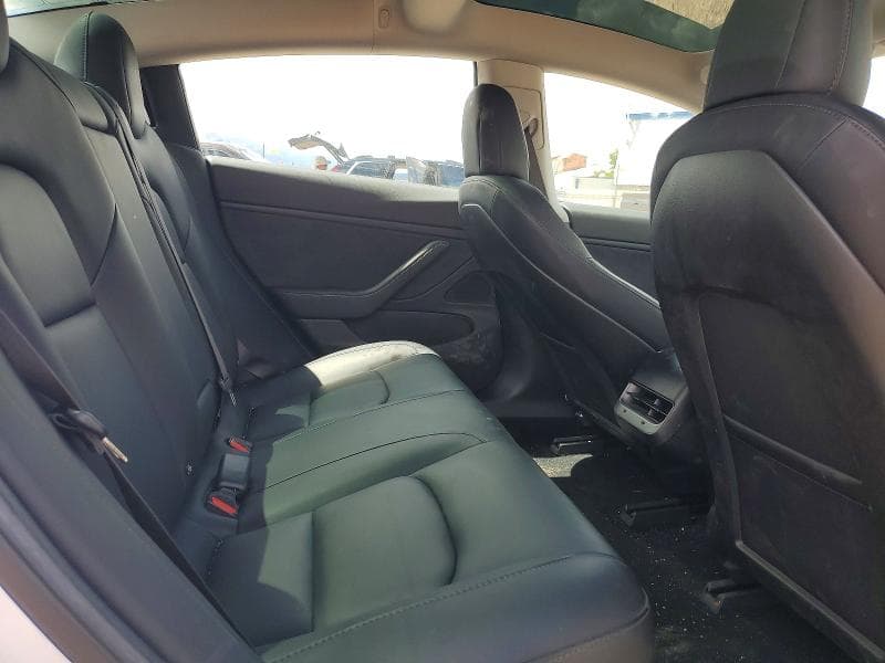 2018 TESLA MODEL 3 10