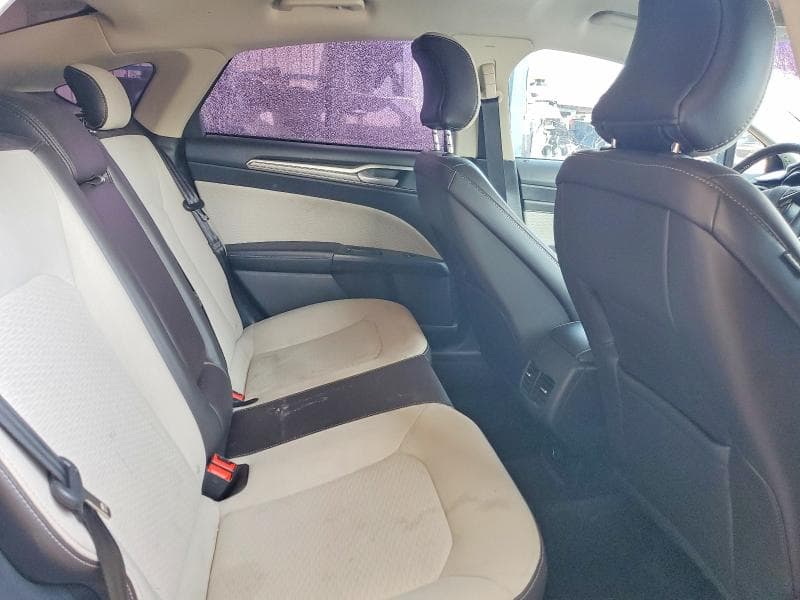 2019 FORD FUSION SE 10