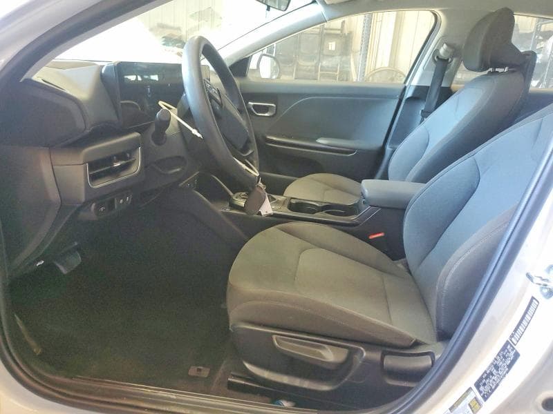 2025 KIA K4 LXS 7