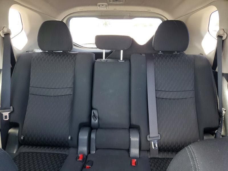 2018 NISSAN ROGUE SV 10