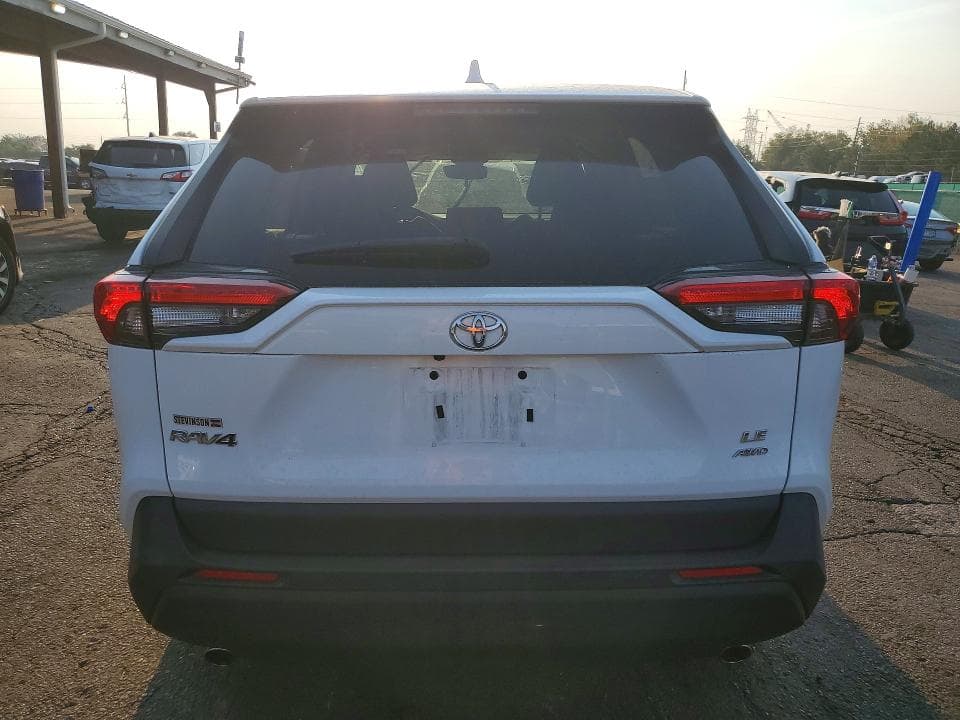 2023 TOYOTA RAV4 LE 6