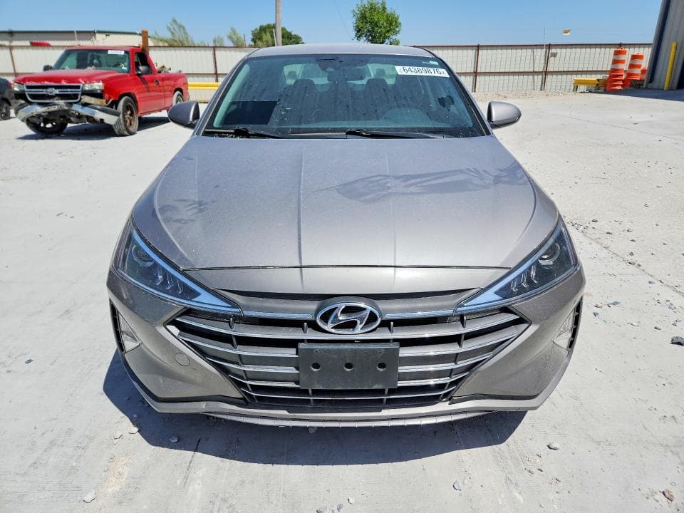 2020 HYUNDAI ELANTRA SEL 5