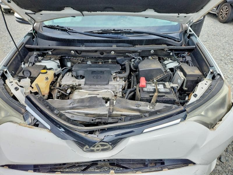 2018 TOYOTA RAV4 XLE 12