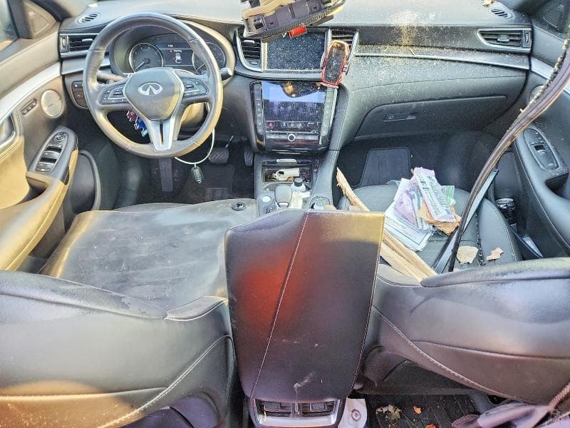 2022 INFINITI QX55 ESSENTIAL 8