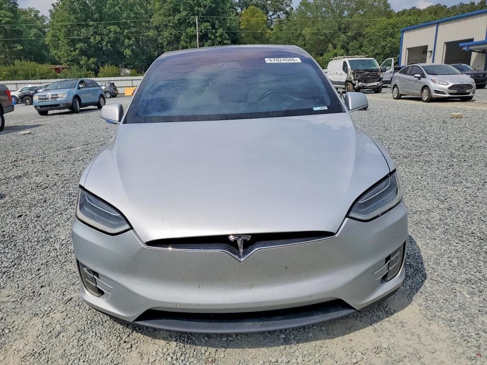 2017 TESLA MODEL X 5
