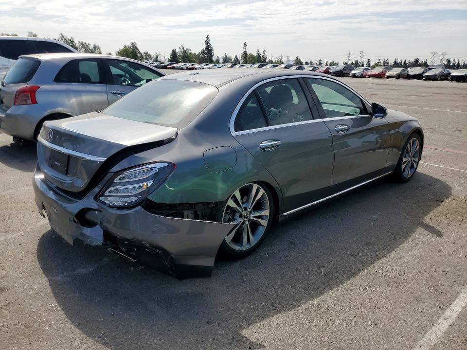 2018 MERCEDES-BENZ C 350E 3