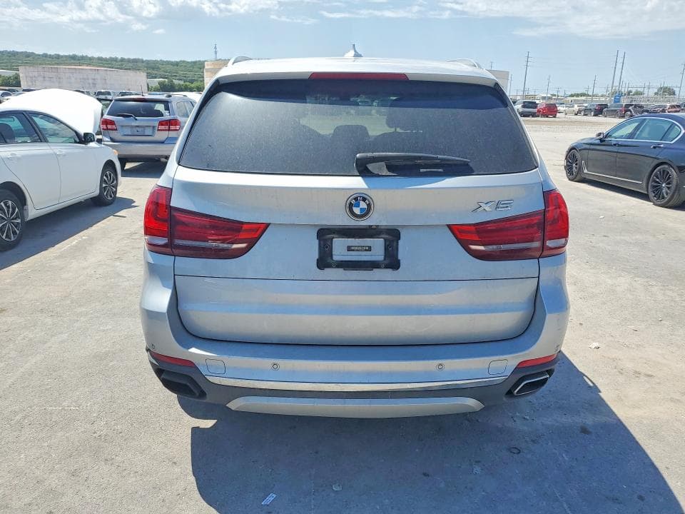 2017 BMW X5 XDR40E 6