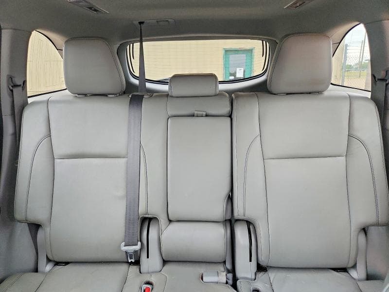 2018 TOYOTA HIGHLANDER XLE 10