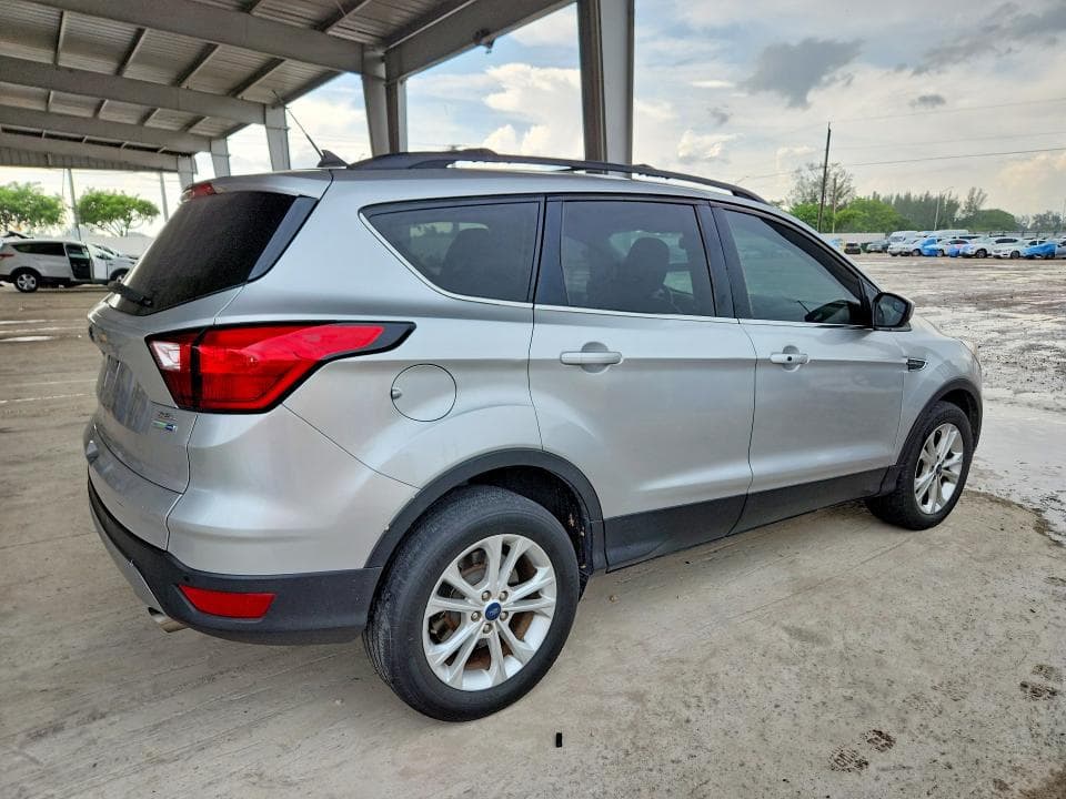 2019 FORD ESCAPE SEL 3