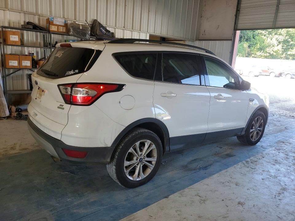 2018 FORD ESCAPE SE 3